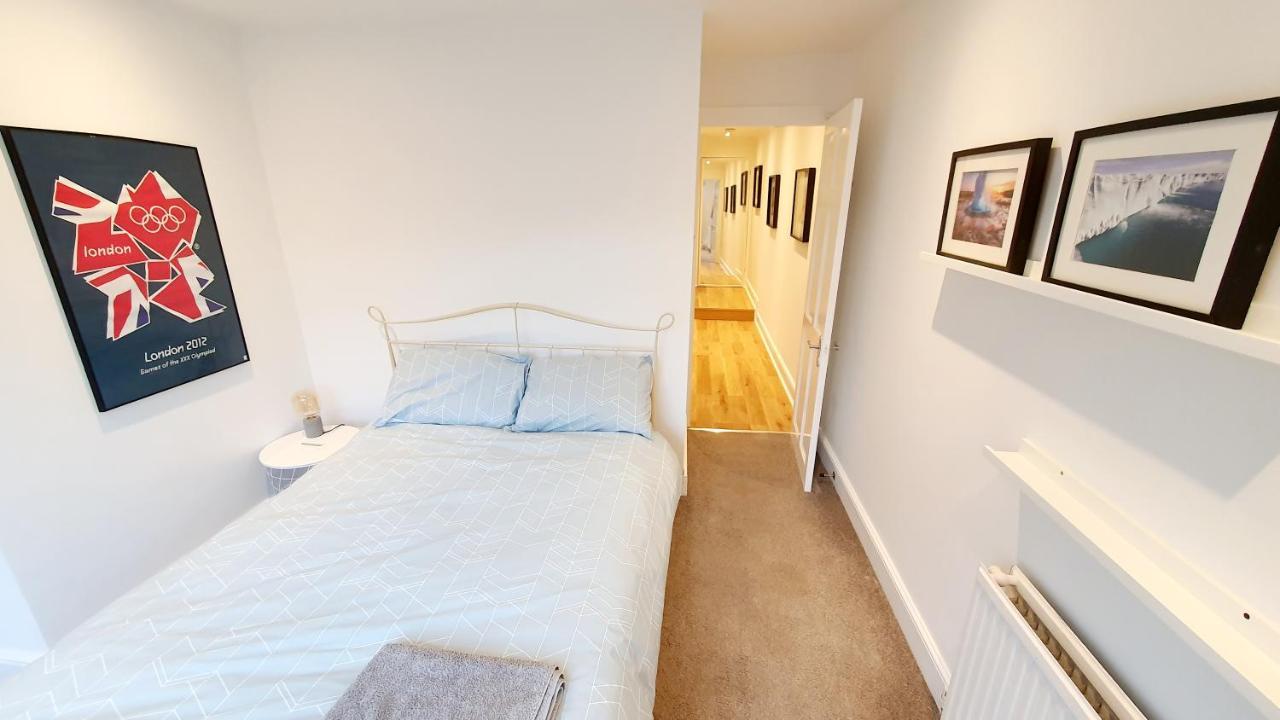 Lovely 2 Bedroom Period Garden Flat. Лондон Экстерьер фото